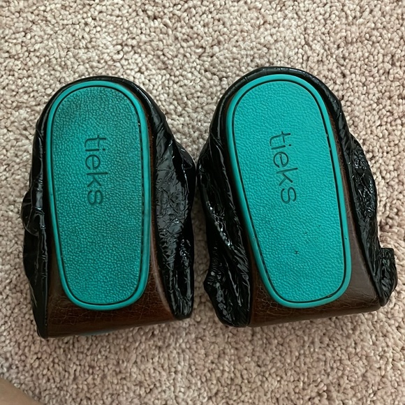 Tieks Black Patent Leather - Picture 4 of 4